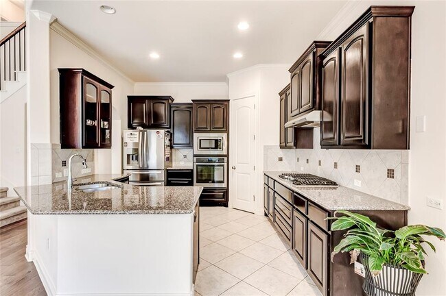 Building Photo - 15517 Bended Knee Dr