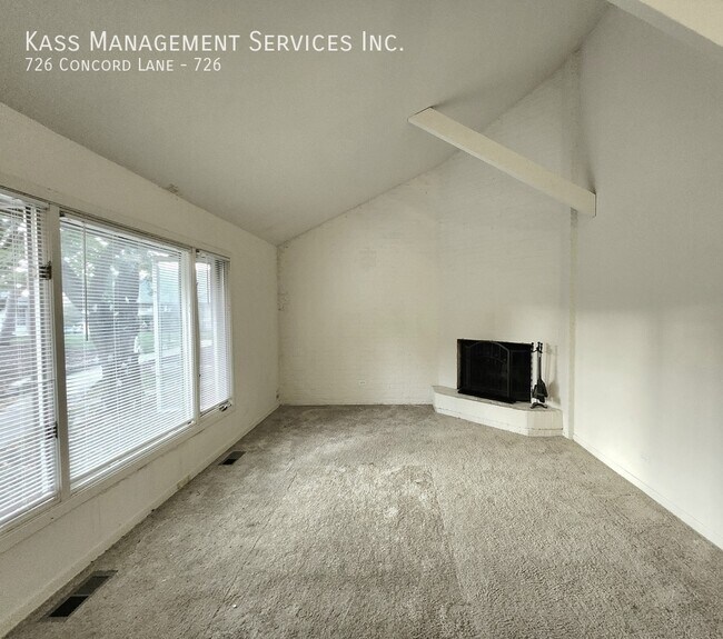 Building Photo - 726 Concord Ln