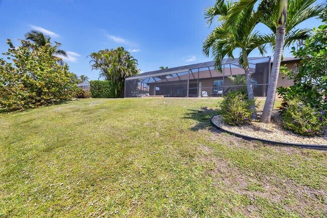 Building Photo - 4 White Marsh Ln