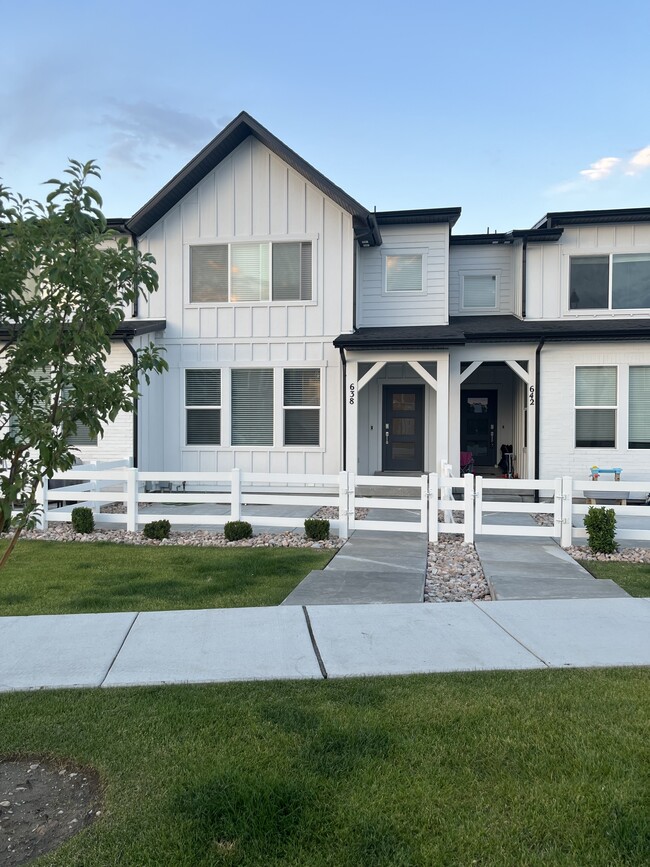 Building Photo - 638 W 1370 S