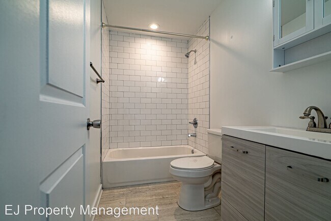 Building Photo - 3815 Haverford Ave