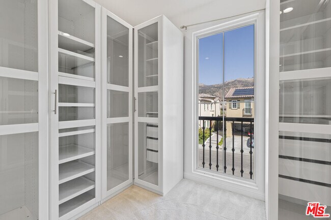 Building Photo - 20810 Spruce Cir