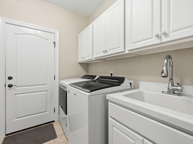 Building Photo - 534 Ria Mirada Ct