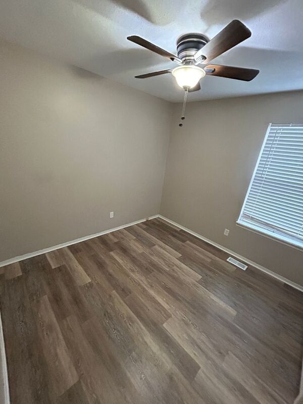 Building Photo - 116 Grether Ave