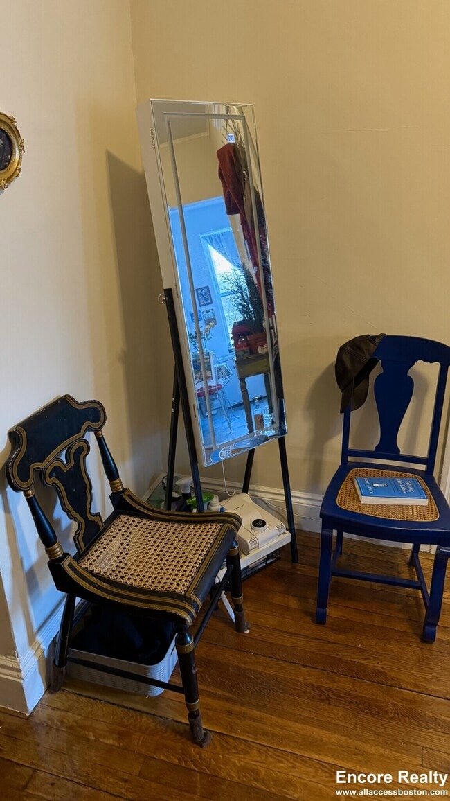 Building Photo - 110 Brainerd Rd