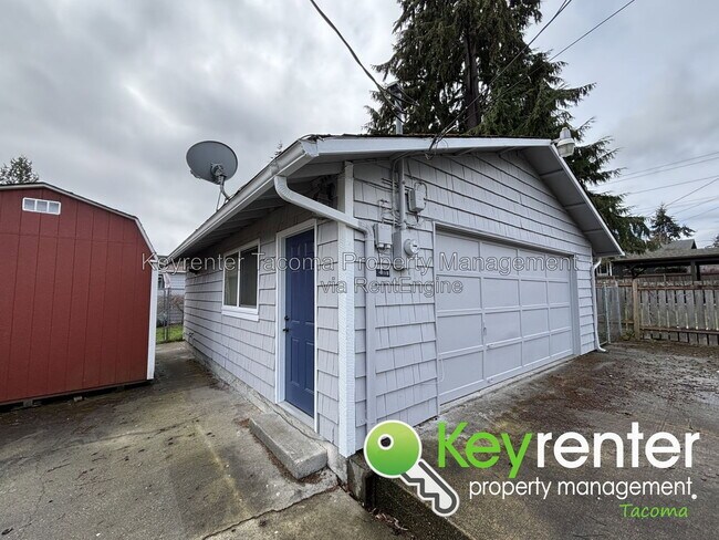 Building Photo - 4911 N 27th St