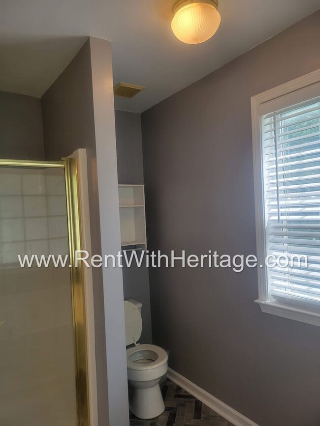 Building Photo - GORGEOUS HOME IN POPULAR HIGHLANDS AT CREEKSIDE GOLF / SWIM / TENNIS COMMUNITY