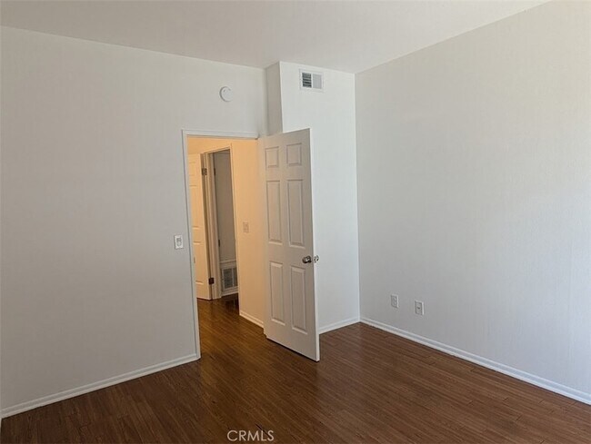Building Photo - 24121 Del Monte Dr.