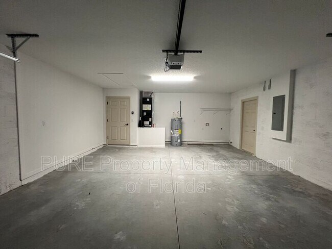 Building Photo - 21 Locust Lp Rad