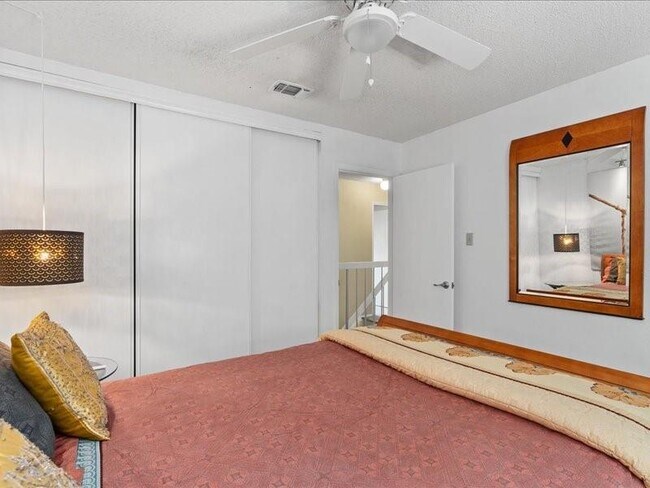 Building Photo - 1607 Coronado Hills Dr