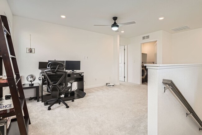 Building Photo - 9012 Borrowdale Ln