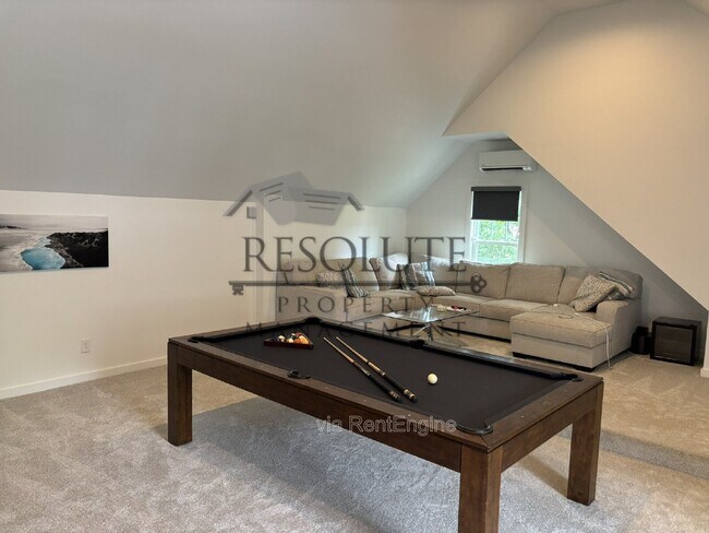 Building Photo - 60 Satinwing Ct
