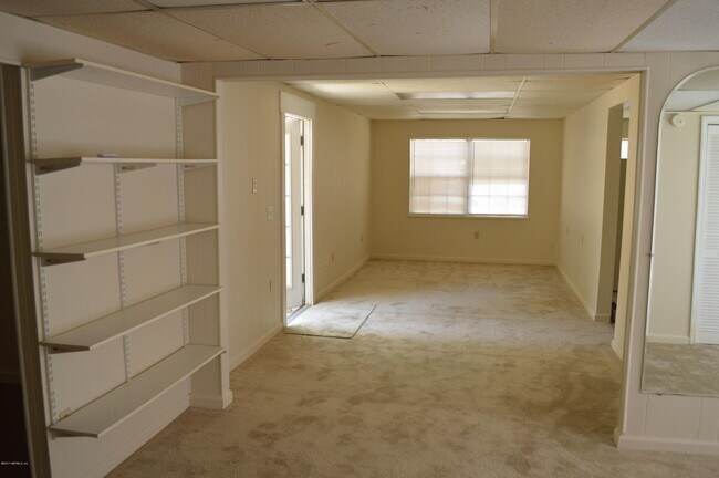 Building Photo - 3648 Riverside Ave