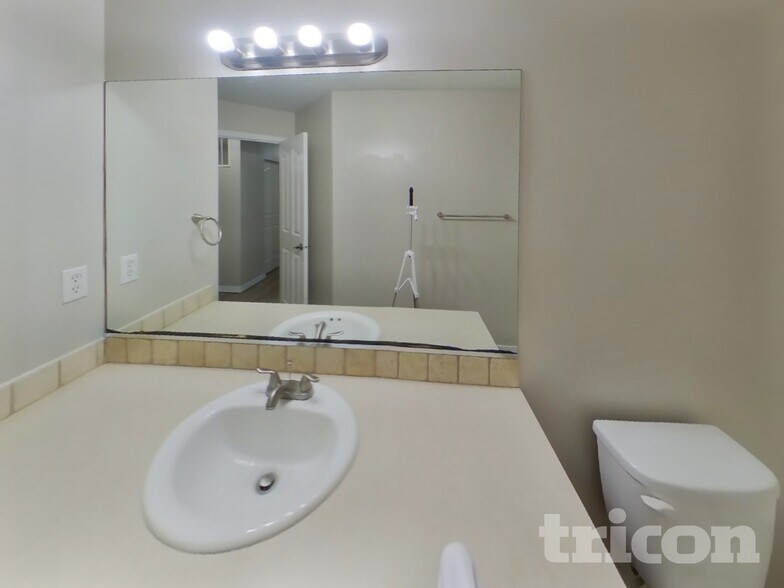 Building Photo - 18119 115th St Ct E