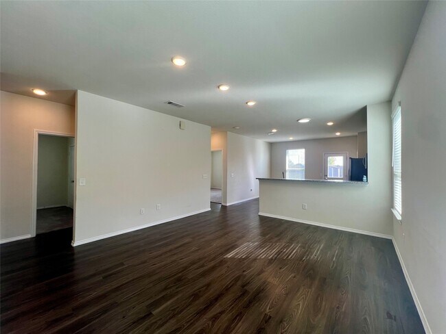 Building Photo - 25723 Bottlebrush Sedge St