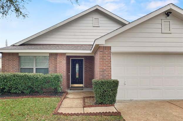 Building Photo - 21235 Bending Green Way