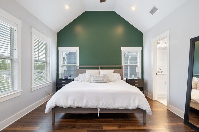 Building Photo - 3 Bedroom Inglewood Home