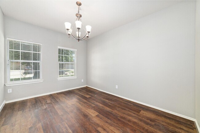 Building Photo - 9823 Lynette Falls Dr