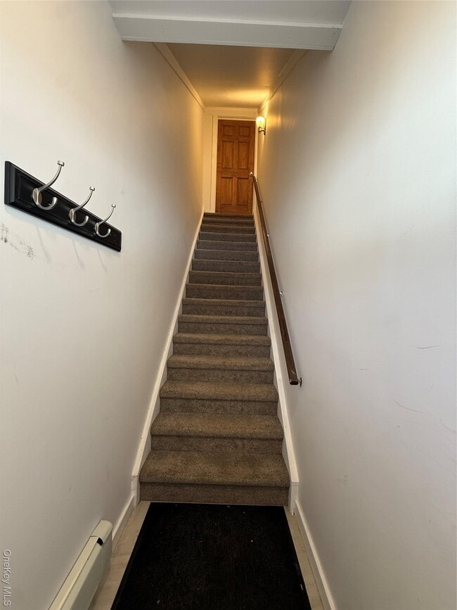 Building Photo - 24 St James Pl