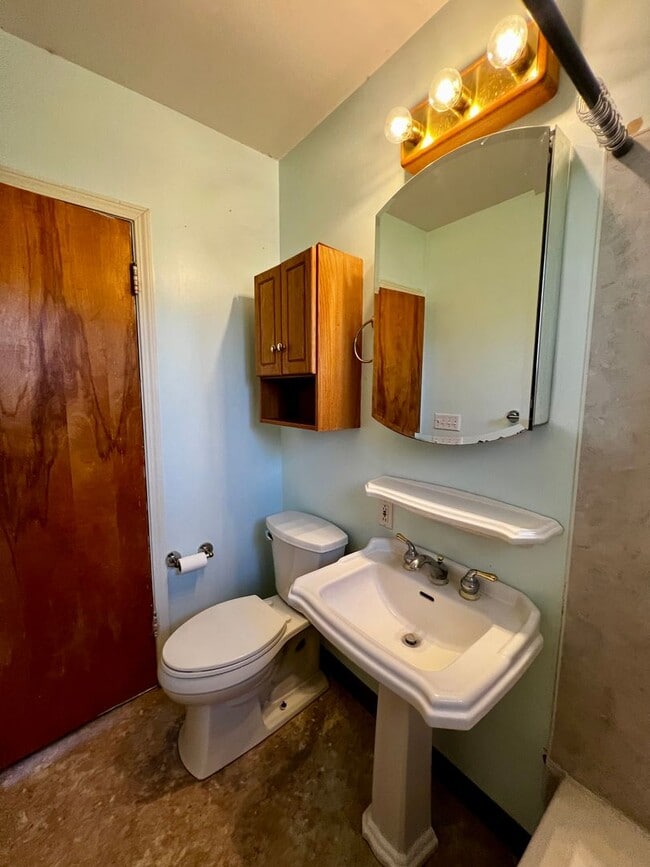 Building Photo - Non-Refundable & Security Deposit Total: $...
