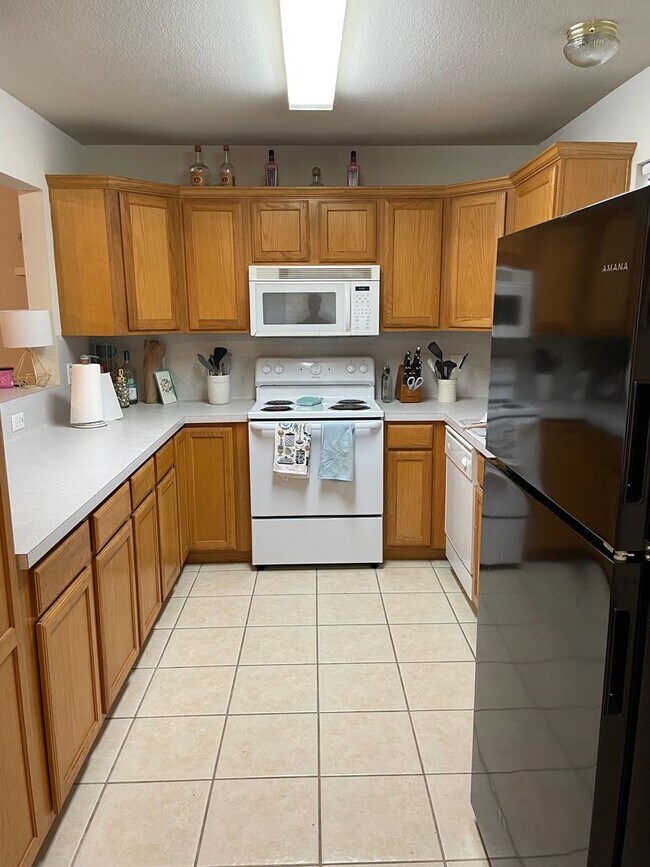 Building Photo - 3760 Oldenburg Ln
