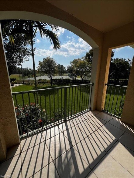 Building Photo - 1180 Wildwood Lakes Blvd