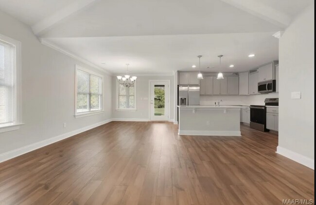Building Photo - 994 Pearl Dr