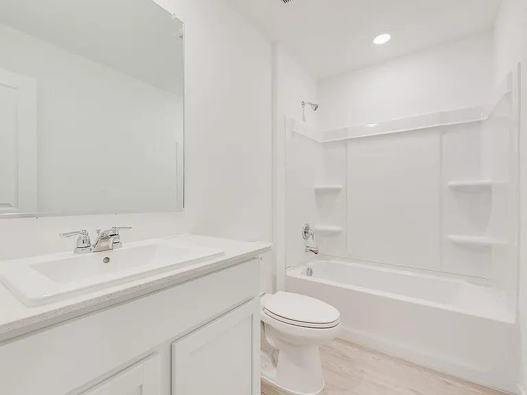 Building Photo - 1409 Merlin Blf St
