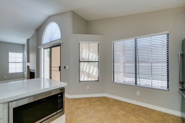 Building Photo - Stunning fully remodeled single-story home