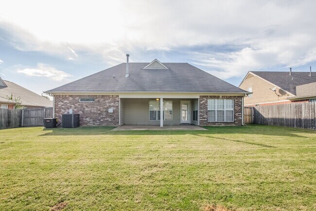 Building Photo - 5078 Mabry Ln