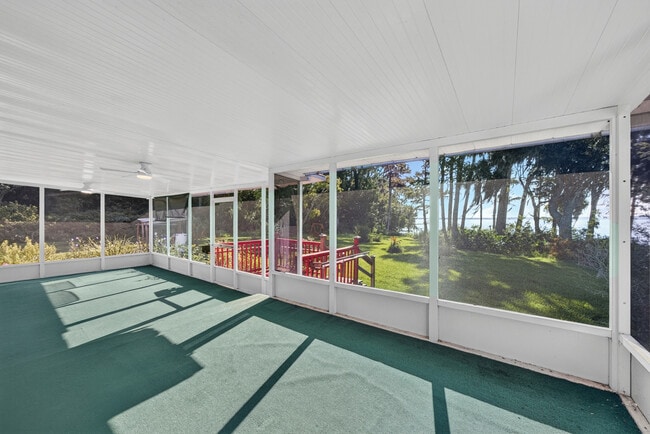 Building Photo - 322 Cedar Creek Rd