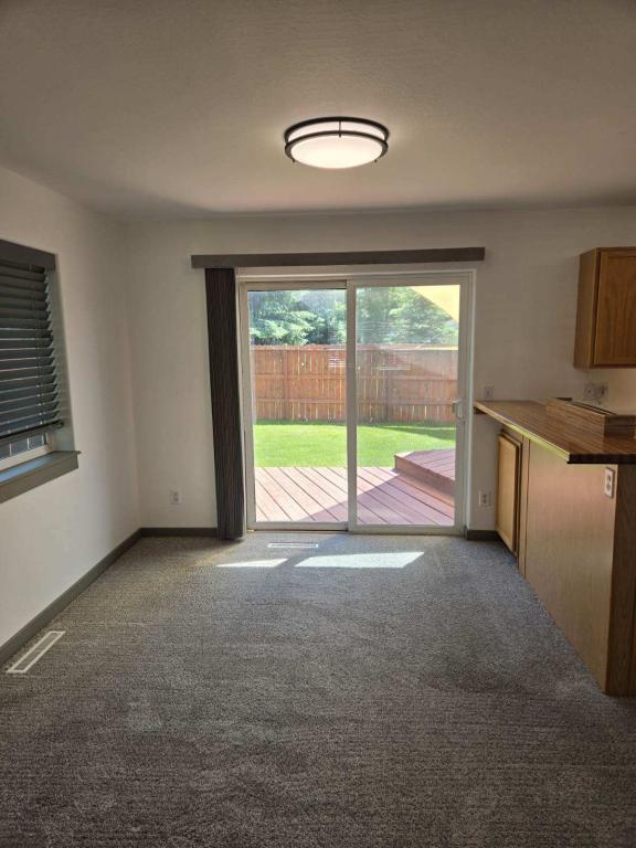 Building Photo - 3302 Laredo Dr