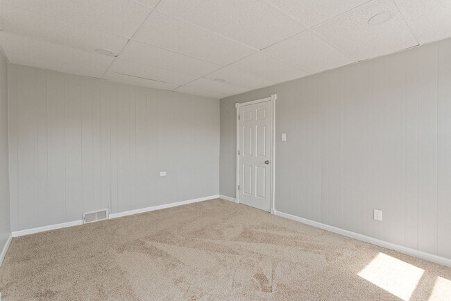 Building Photo - 147 Amabell St