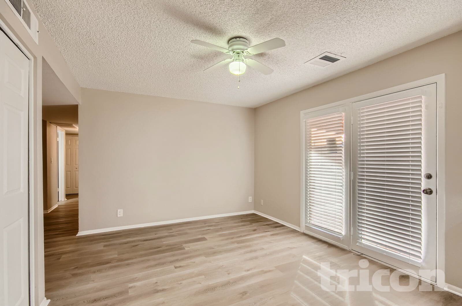 Building Photo - 452 S Johnson