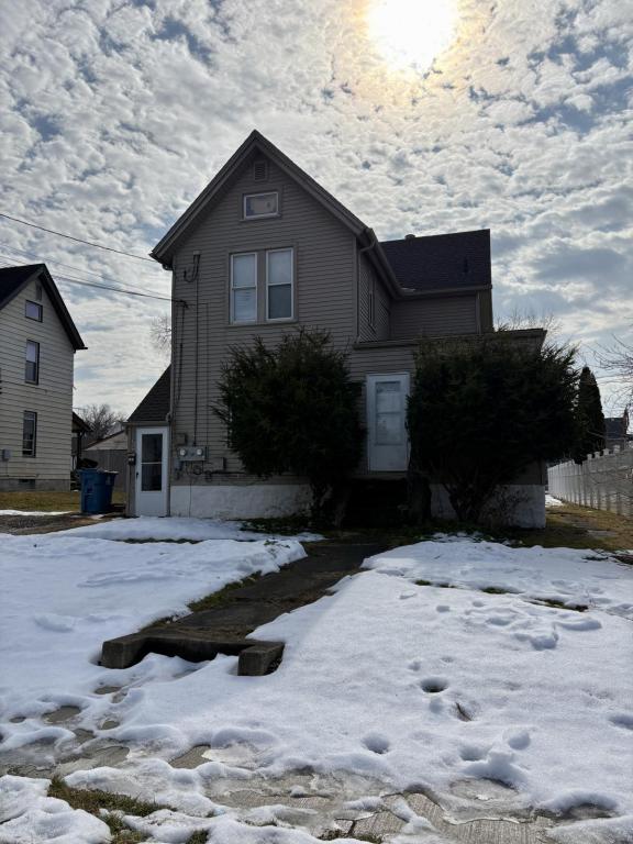 Building Photo - 107 E. Second St.