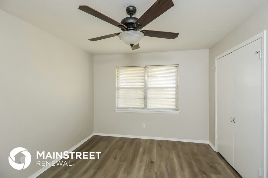 Building Photo - 207 Cherokee Dr