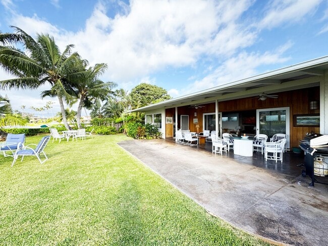 Building Photo - Furnished Kaimalino House Fronting Canal & Overlooking Kailua Bay