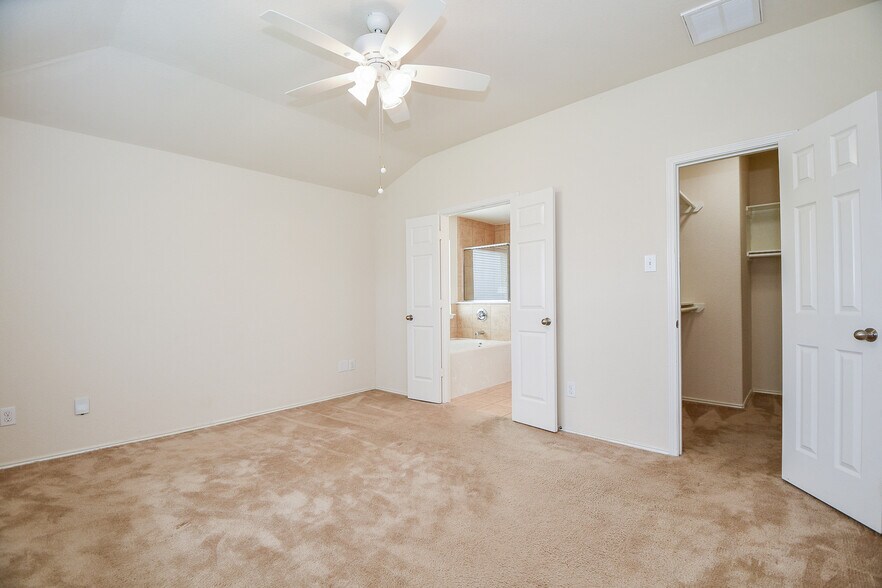 Building Photo - 20302 Mathis Landing Dr