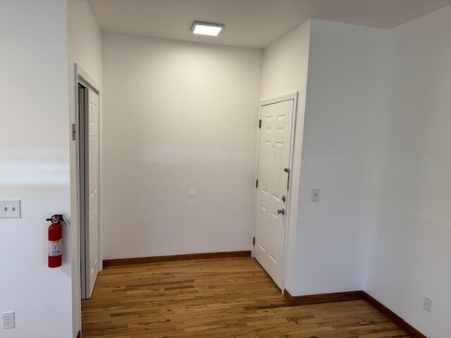 Entrance area - 323 Front St