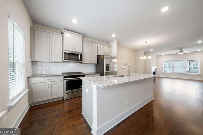 Building Photo - 3761 Oxford Cir