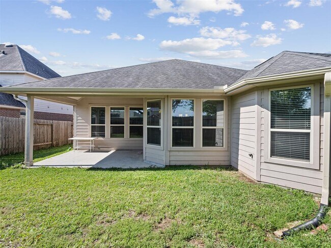 Building Photo - 16906 Wedgeside Pk