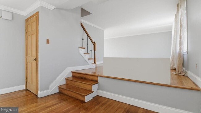 Building Photo - 1703 Tioga Rd