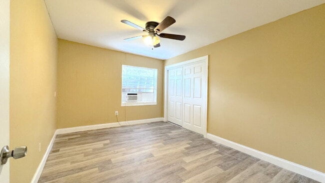 Building Photo - 170 Kingston Ave