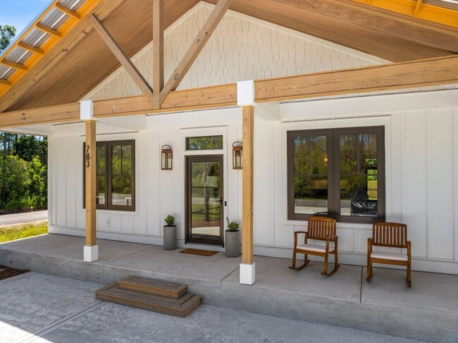 Building Photo - 783 Indian Woman Rd