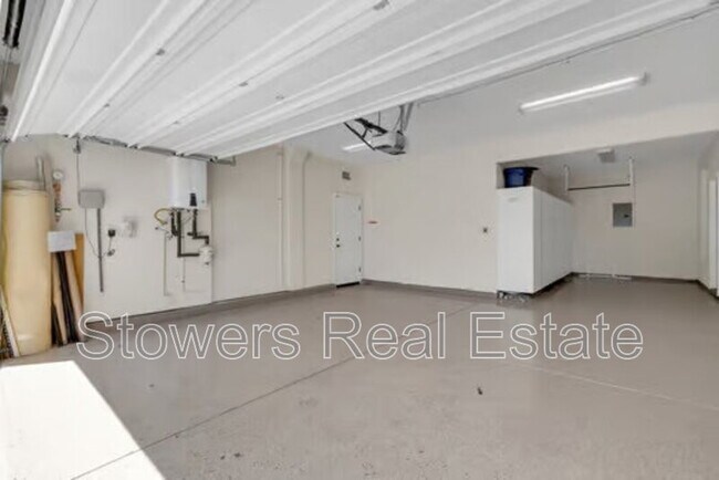 Building Photo - 521 N Miraloma Ct