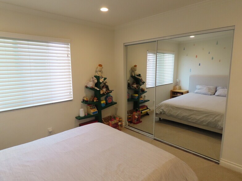 Building Photo - 11337 Nebraska Ave