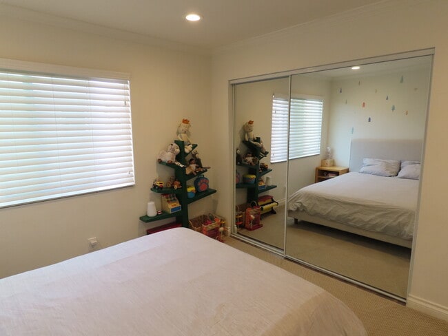 Building Photo - 11337 Nebraska Ave