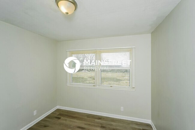 Building Photo - 3 Bedroom Pet-Friendly Home in Louisville,...