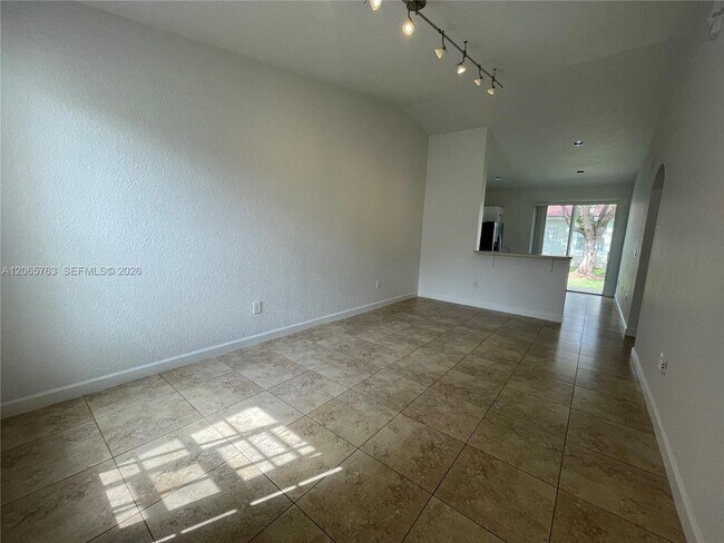 Building Photo - 2624 SW 188th Ave