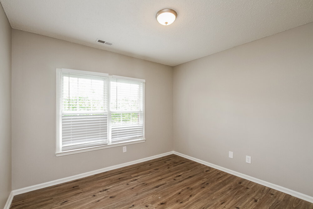 Building Photo - 137 Chere Helen Dr